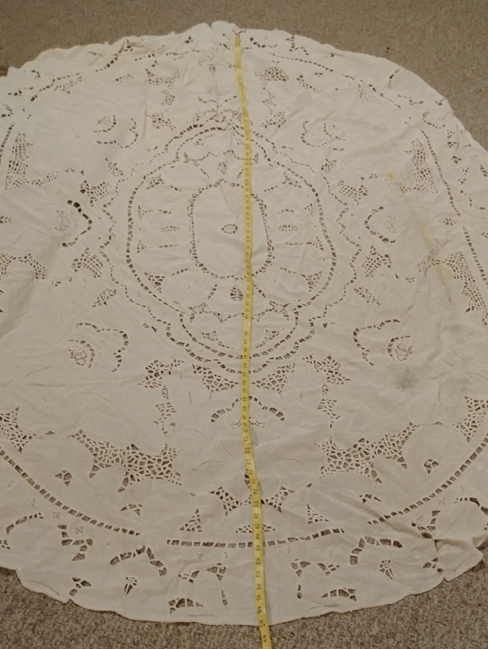 Vintage ECRU BATTENBURG VINYL OVAL TABLECLOTH NPLVC 88" X 63"